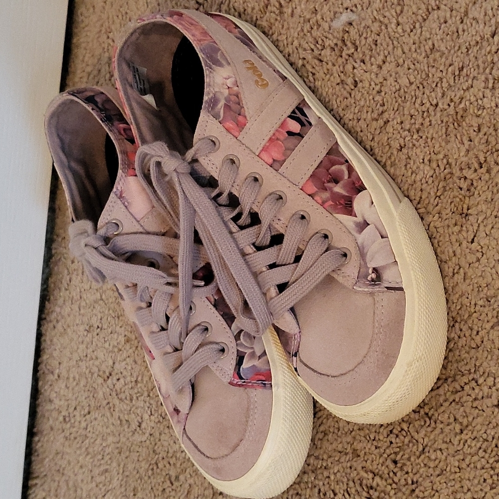 Gola Shoes, size 8